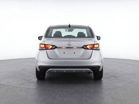 Used 2025 Nissan Versa SV FWD image 7