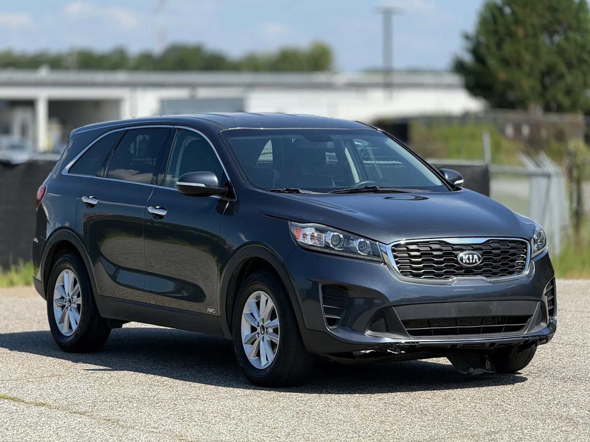 Used 2020 Kia Sorento LX AWD/4WD image 1