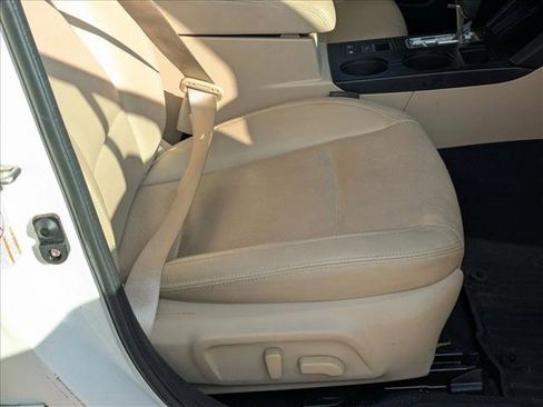 Used 2017 Subaru Outback 2.5i Limited image 21