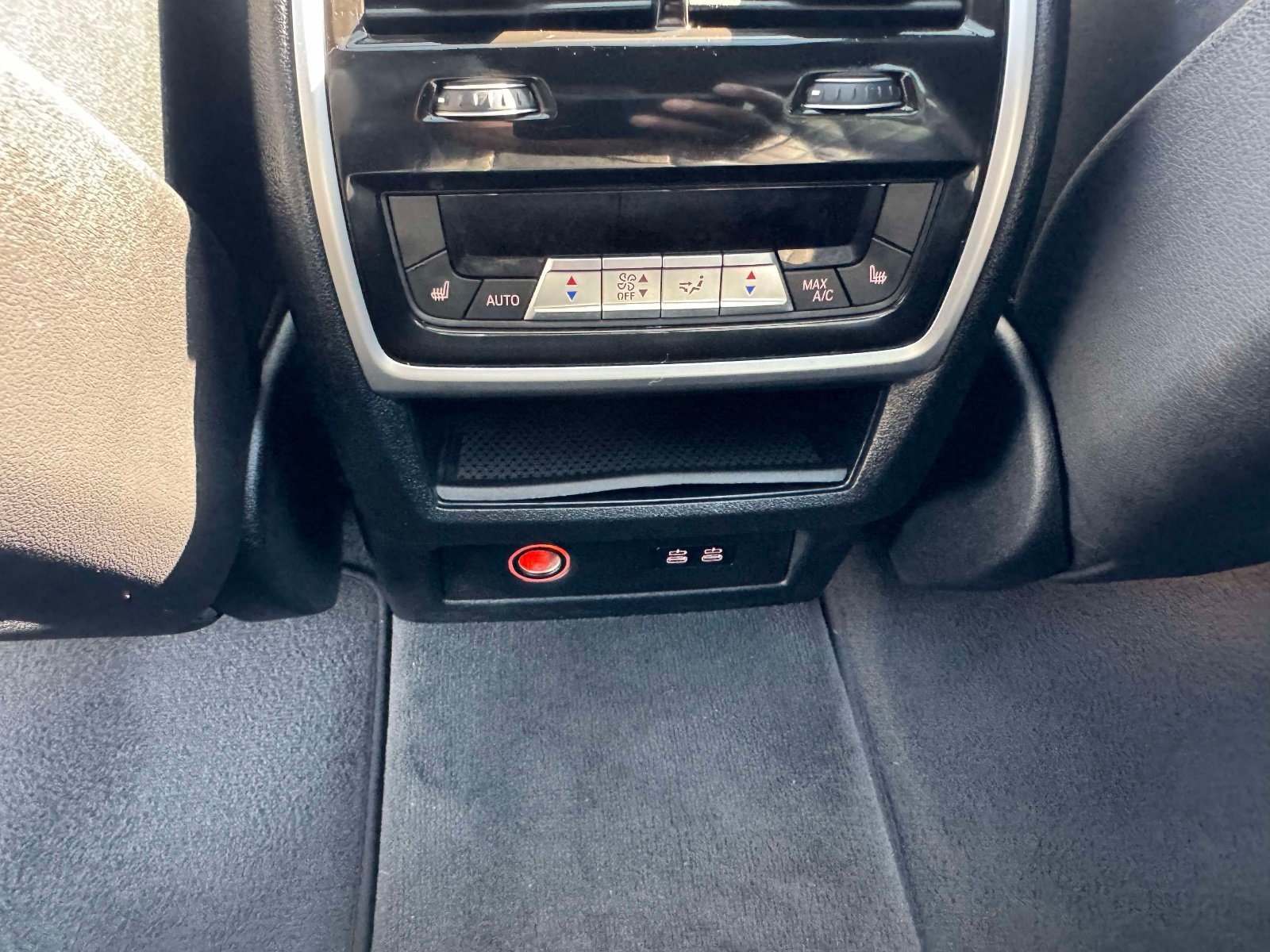Used 2024 BMW X5 xDrive40i AWD/4WD image 25