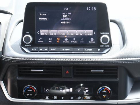 Used 2026 Nissan Rogue SV AWD/4WD image 19