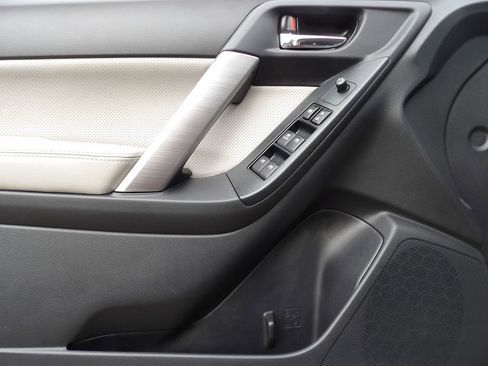 Used 2016 Subaru Forester 2.5i Limited w/ Popular Package #1 image 9