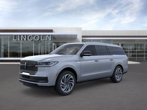 New 2026 Lincoln Navigator L Reserve AWD/4WD image 1
