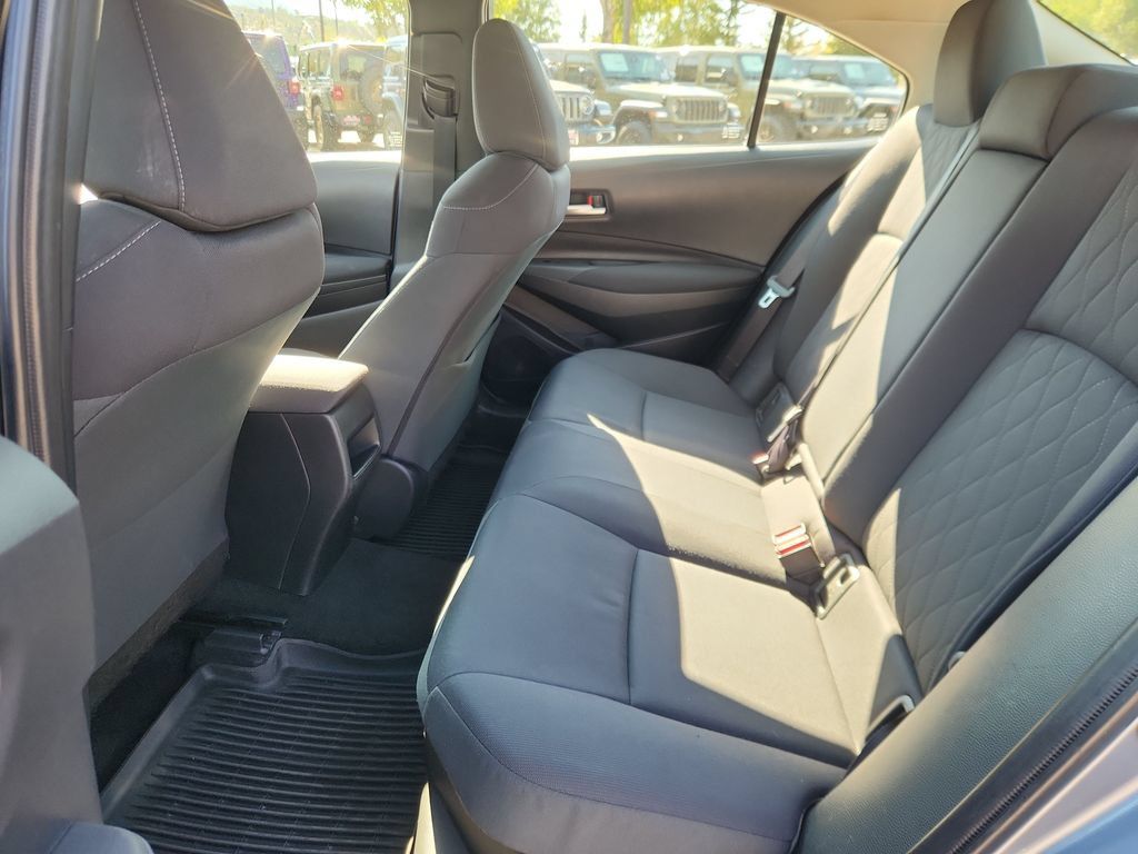 Used 2020 Toyota Corolla LE w/ Body Protection Package FWD image 22