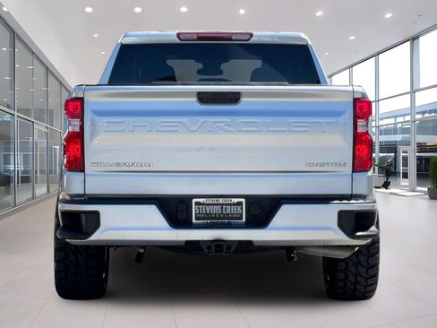 Used 2022 Chevrolet Silverado 1500 Custom AWD/4WD image 5