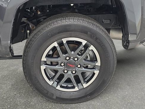 Certified 2025 Toyota Tacoma TRD Sport AWD/4WD image 29