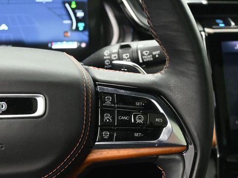 Used 2022 Jeep Grand Cherokee Summit image 14