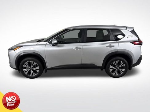 Used 2022 Nissan Rogue SV FWD image 7