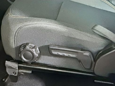 Used 2025 Jeep Wrangler Sport image 22