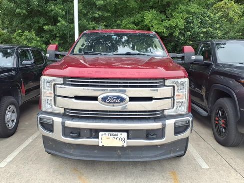 Used 2019 Ford F250 Lariat w/ Lariat Ultimate Package AWD/4WD image 3