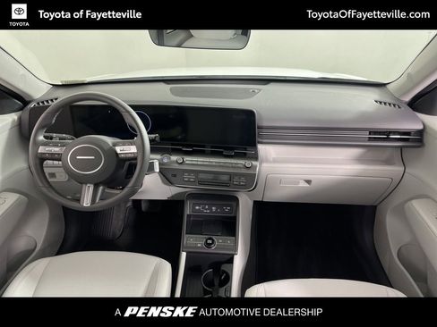 Used 2025 Hyundai Kona SEL image 15