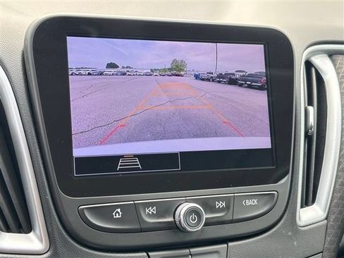 Used 2023 Chevrolet Malibu LT FWD image 23