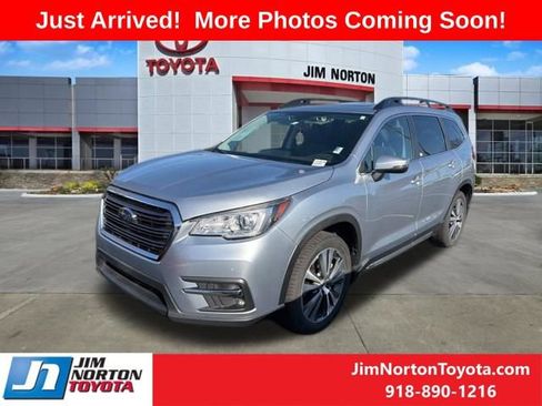 Used 2020 Subaru Ascent Limited w/ Technology Package image 2