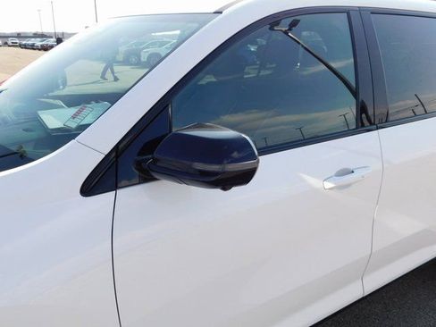 Used 2025 Buick Enclave Sport Touring image 11