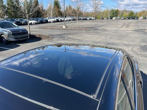 Used 2018 Toyota Camry XSE FWD image 12