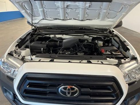 Used 2020 Toyota Tacoma SR RWD image 9