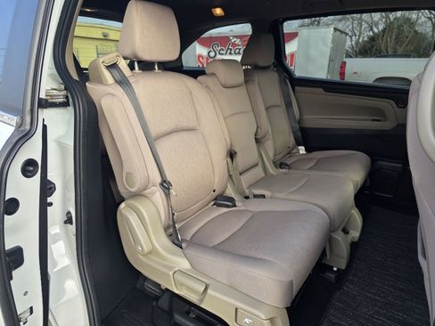 Used 2022 Honda Odyssey EX image 38