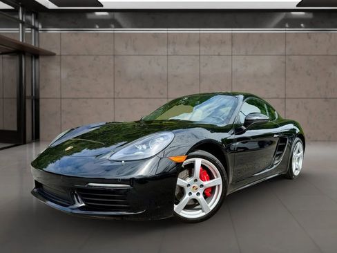 Used 2017 Porsche 718 Cayman S image 2