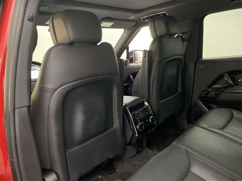 Used 2024 Land Rover Range Rover Sport Dynamic SE image 16