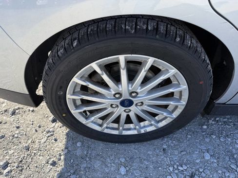 Used 2016 Ford C-MAX SE image 19