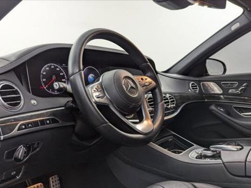 Used 2019 Mercedes-Benz S 450 Sedan image 24