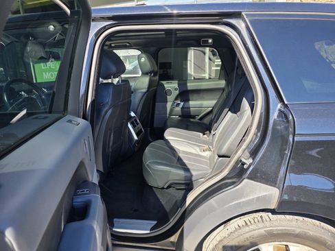 Used 2014 Land Rover Range Rover Sport HSE image 12