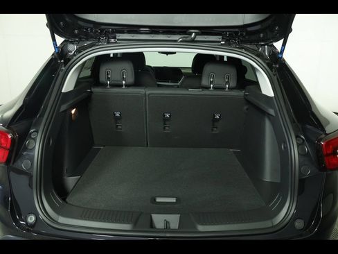 New 2026 Chevrolet Trax LS w/ LS Convenience Package FWD image 9