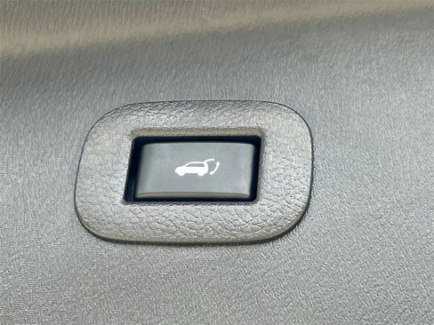 Used 2024 INFINITI QX80 Sensory image 32