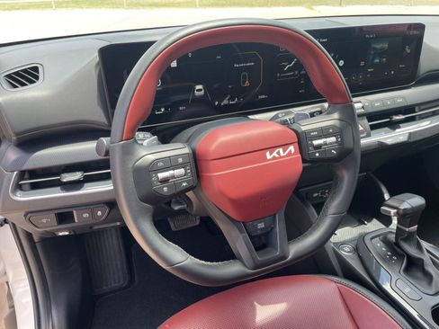 Used 2025 Kia K4 GT-Line w/ GT-Line Premium Package FWD image 17