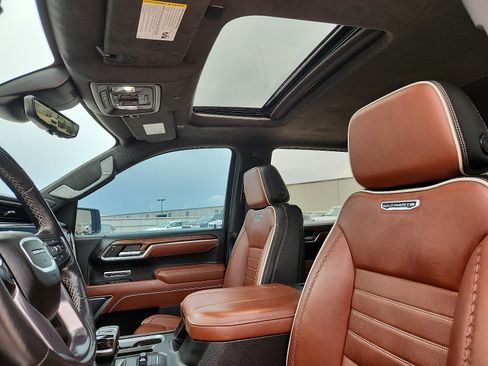 Used 2023 GMC Sierra 1500 Denali Ultimate AWD/4WD image 12