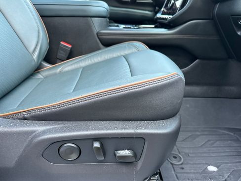 Used 2026 GMC Yukon AT4 image 23