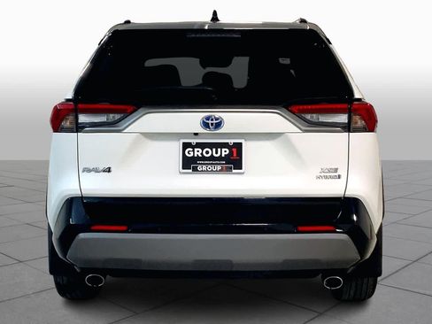 Used 2020 Toyota RAV4 XSE image 4