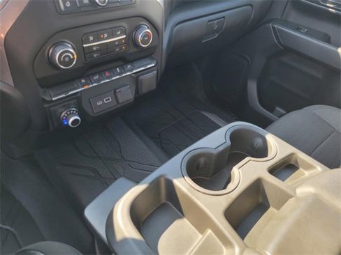 Used 2022 Chevrolet Silverado 1500 Custom image 31