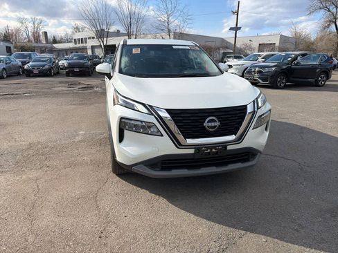 Used 2023 Nissan Rogue SV image 30