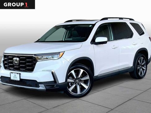 Used 2023 Honda Pilot Elite image 1