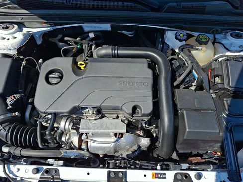 Used 2024 Chevrolet Malibu LT image 27