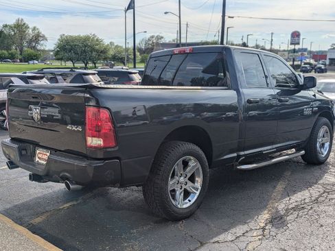 Used 2017 RAM 1500 Express w/ Express Value Package AWD/4WD image 5