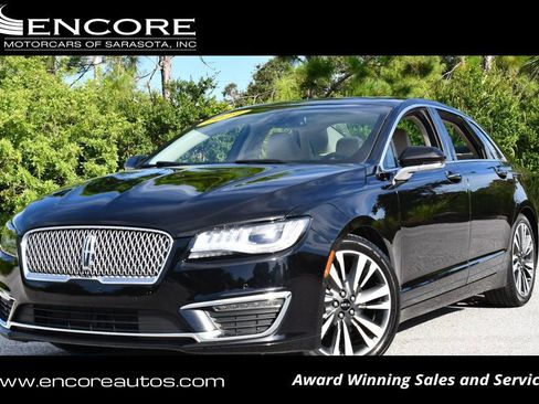 Used 2020 Lincoln MKZ Reserve image 1