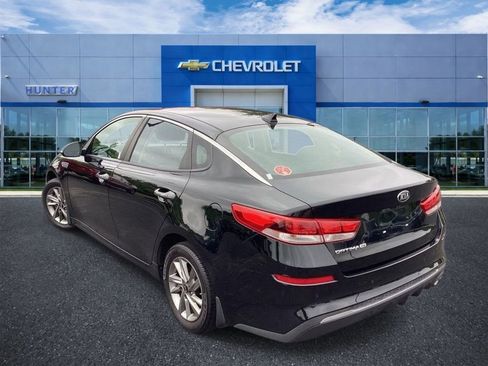 Used 2020 Kia Optima LX FWD image 2