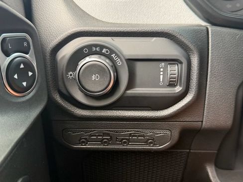 Used 2024 Jeep Wrangler Sport AWD/4WD image 28