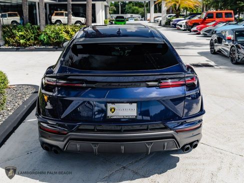 Used 2024 Lamborghini Urus Performante AWD/4WD image 4