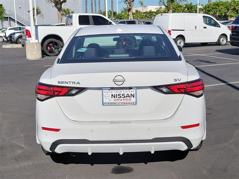 Certified 2024 Nissan Sentra SV image 22