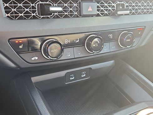 Used 2025 Honda Accord SE image 16