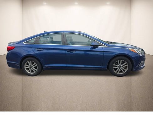Used 2015 Hyundai Sonata SE FWD image 3
