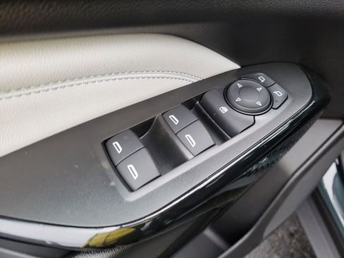 New 2026 Chevrolet Trax LT w/ Sunroof Package image 11