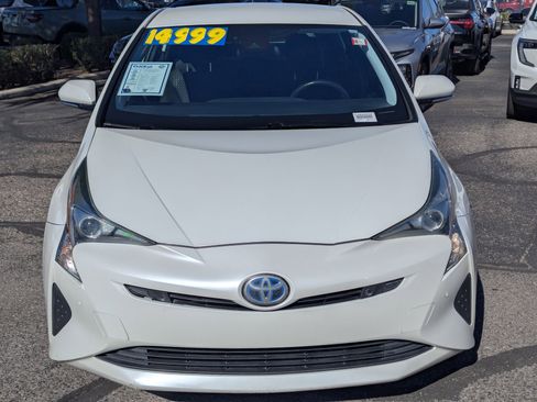 Used 2018 Toyota Prius Three image 6