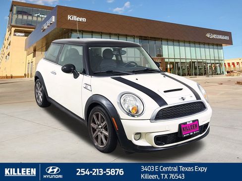 Used 2012 MINI Cooper S image 1