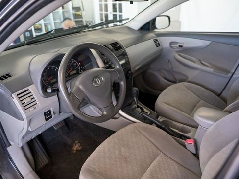 Used 2009 Toyota Corolla FWD image 10