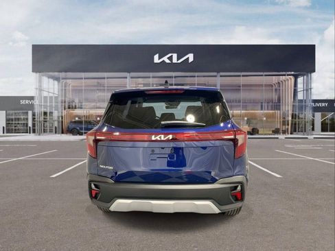 New 2026 Kia Seltos LX FWD image 6