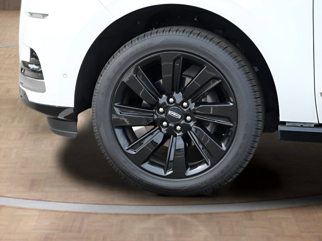 Used 2024 Lincoln Navigator L Black Label AWD/4WD image 9